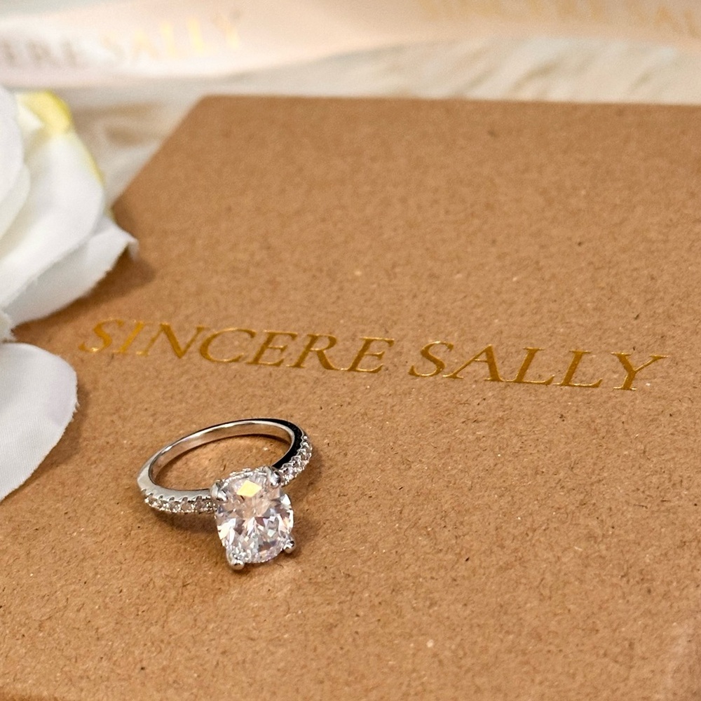 3 Carat Oval Engagement Style Ring W/ Micro Pave Setting Sincere Sally Sz 5 NEW!